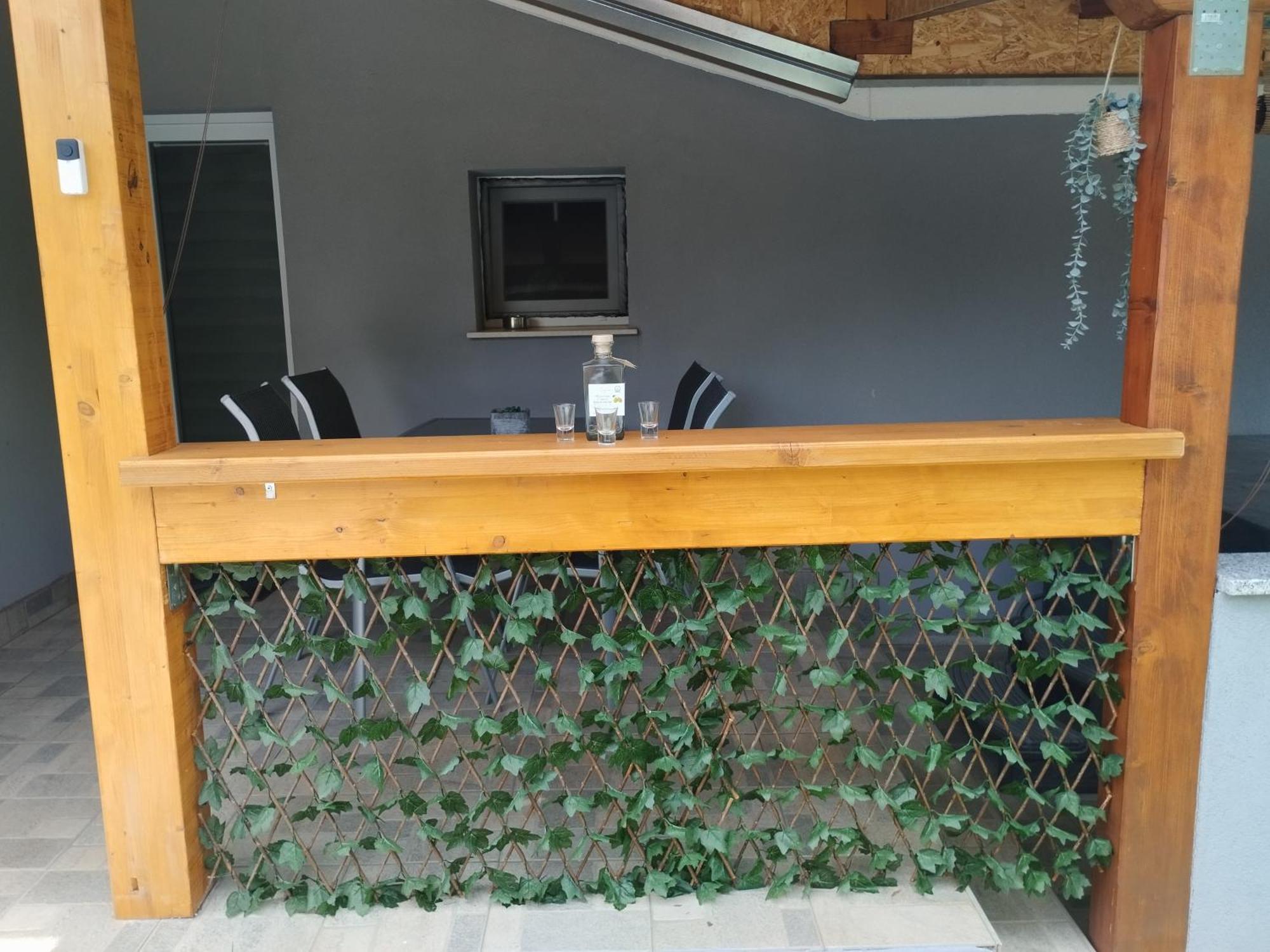 Apartman Goga With Pool And Jacuzzi ลาบิน ภายนอก รูปภาพ